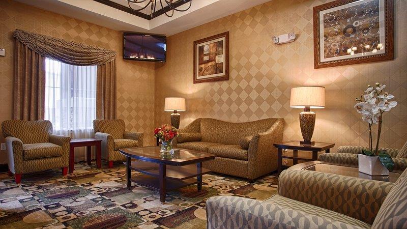 Red Roof Inn & Suites Лонгвю Интериор снимка
