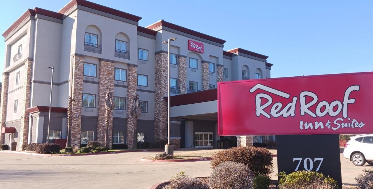 Red Roof Inn & Suites Лонгвю Екстериор снимка